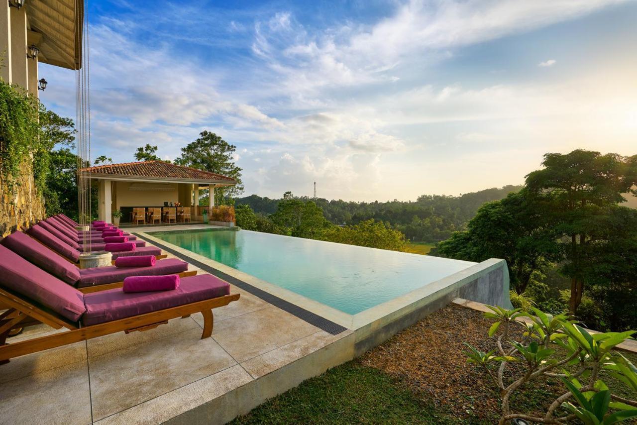 The Divine Villa Talpe Εξωτερικό φωτογραφία